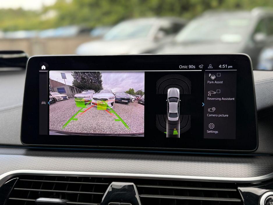 2021 BMW 5 Series - photo 31