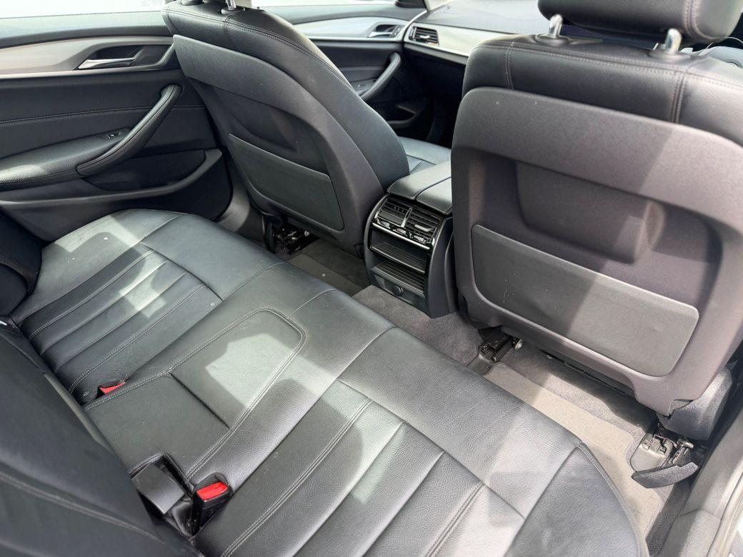 2018 BMW 5 Series - photo 13
