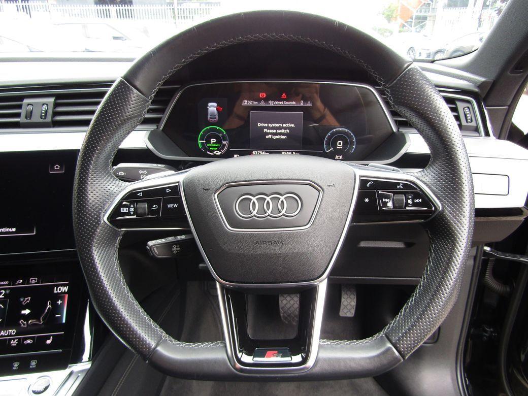 2022 Audi E Tron - photo 9