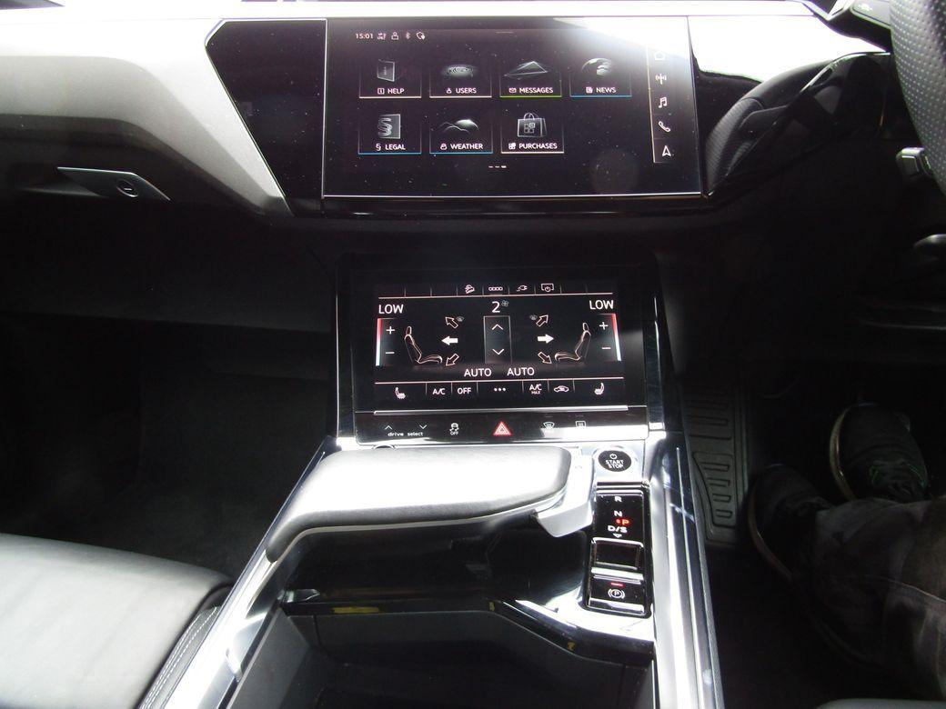 2022 Audi E Tron - photo 22