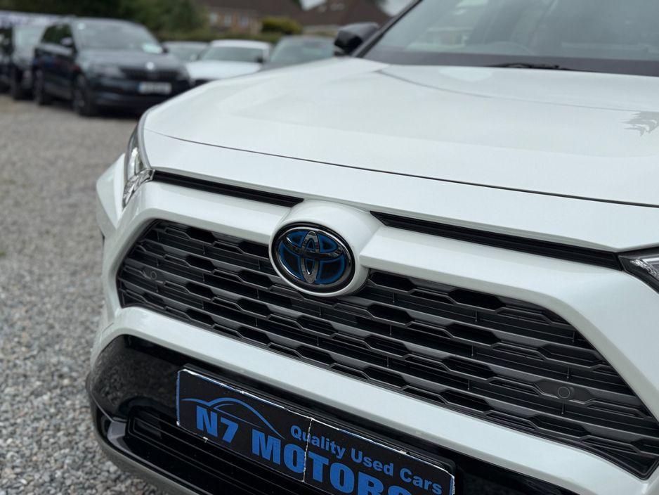 2020 Toyota RAV4 - photo 11