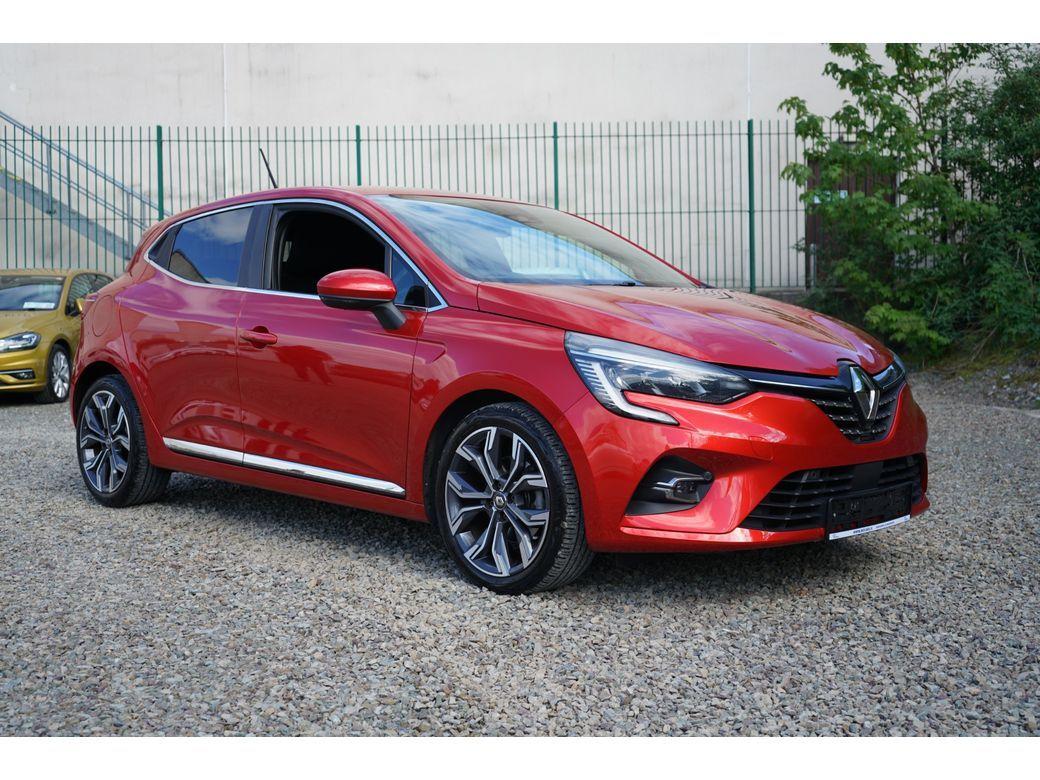 2021 Renault Clio - exterior view