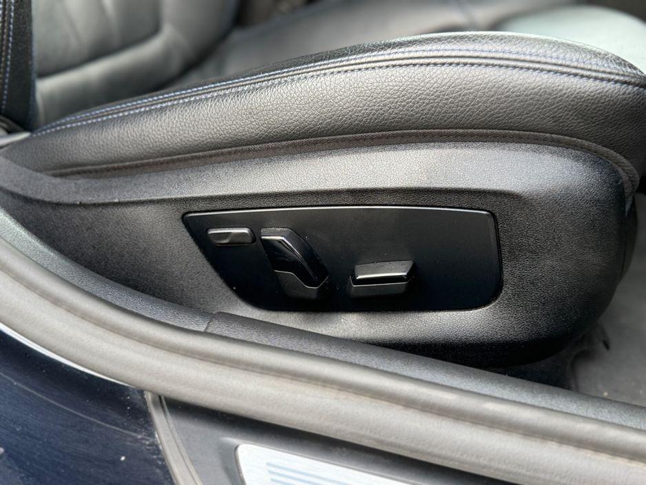 2020 BMW 5 Series - photo 19