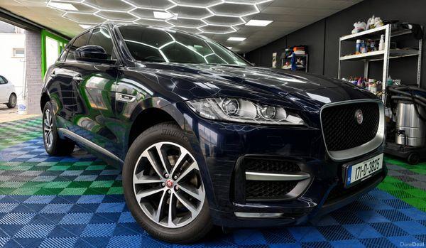 Jaguar F-Pace 2017 AA Approved - interior view