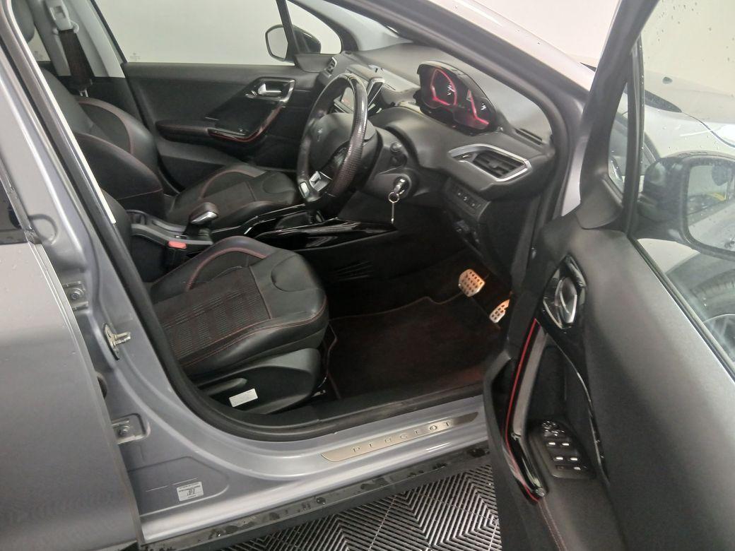 2017 Peugeot 2008 - photo 8