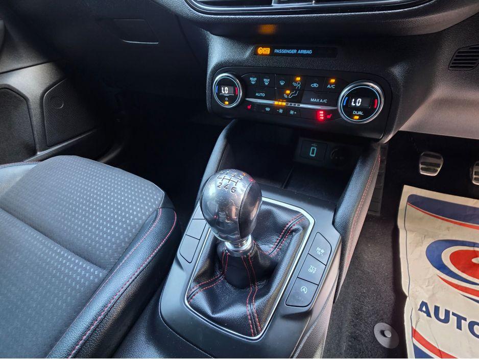 2019 Ford Focus - photo 16