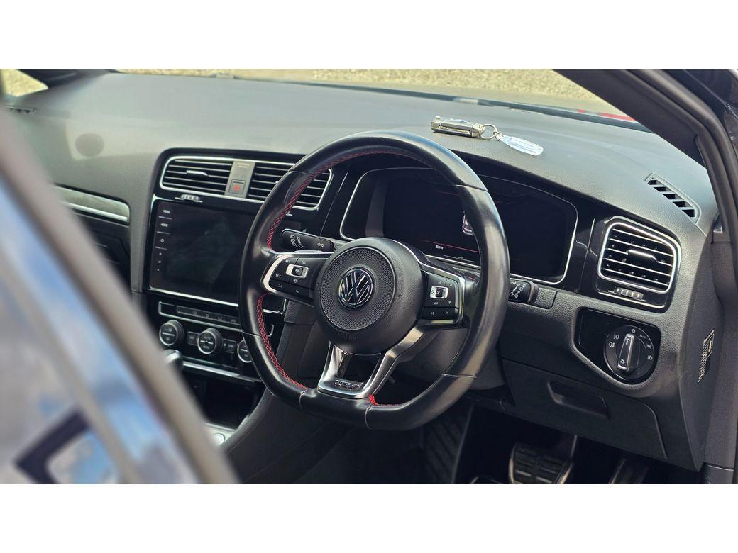 2019 Volkswagen Golf - photo 11