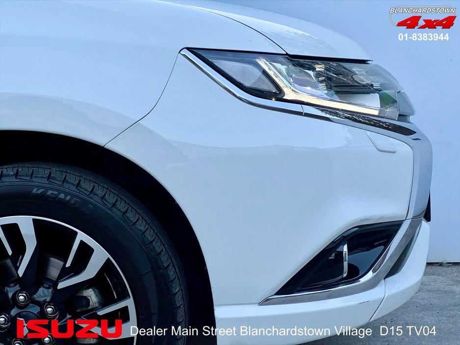 2016 Mitsubishi Outlander 2.0 PHEV 200hp 5dr Sunroof in Blanchardstown, Dublin - photo 6