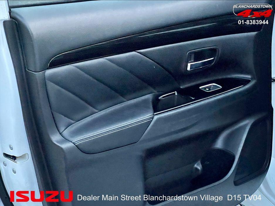 2016 Mitsubishi Outlander 2.0 PHEV 200hp 5dr Sunroof in Blanchardstown, Dublin - photo 15