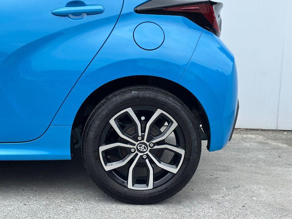 2020 Toyota Yaris Hybrid 1.5 Automatic 116hp in Blanchardstown, Dublin - photo 4
