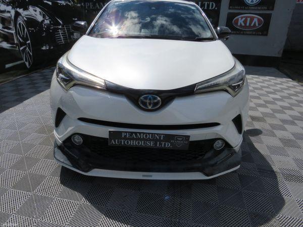 2017 TOYOTA C-HR HYBRID JEEP AUTO 1.8 in Dublin - interior view