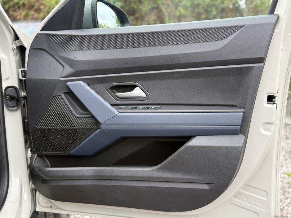 2025 Dacia Duster 1.6 SUV Hybrid in Dublin - photo 16