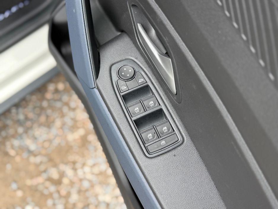 2025 Dacia Duster 1.6 SUV Hybrid in Dublin - photo 17