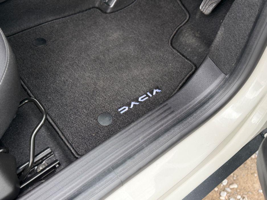 2025 Dacia Duster 1.6 SUV Hybrid in Dublin - photo 19