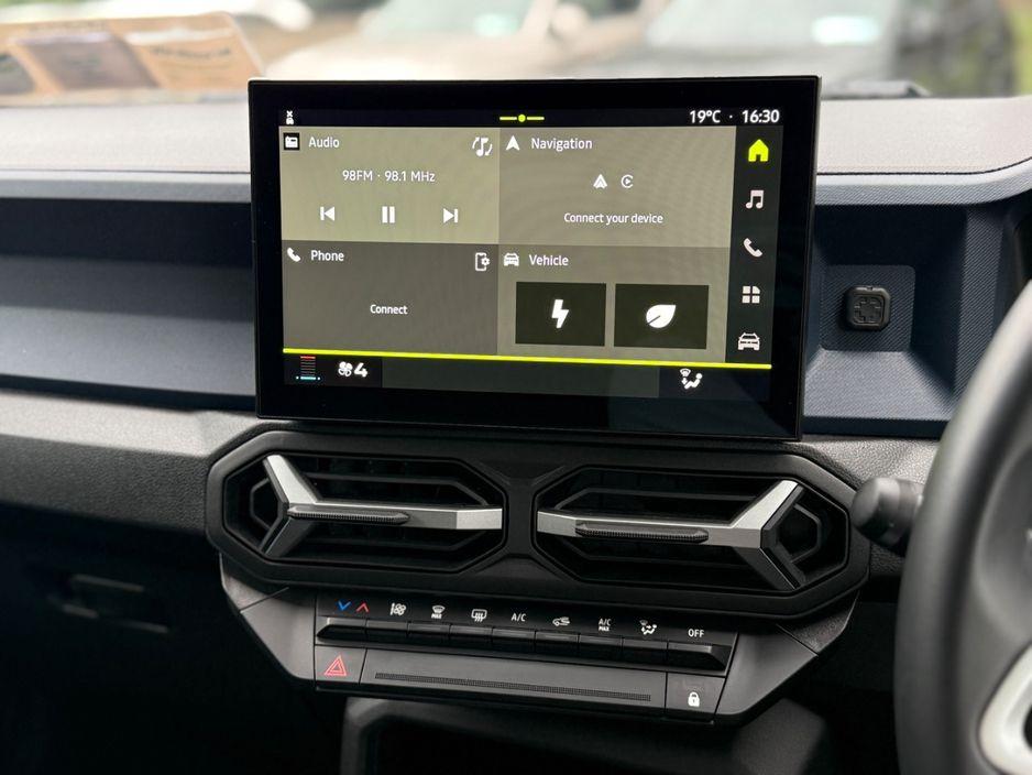 2025 Dacia Duster 1.6 SUV Hybrid in Dublin - photo 25